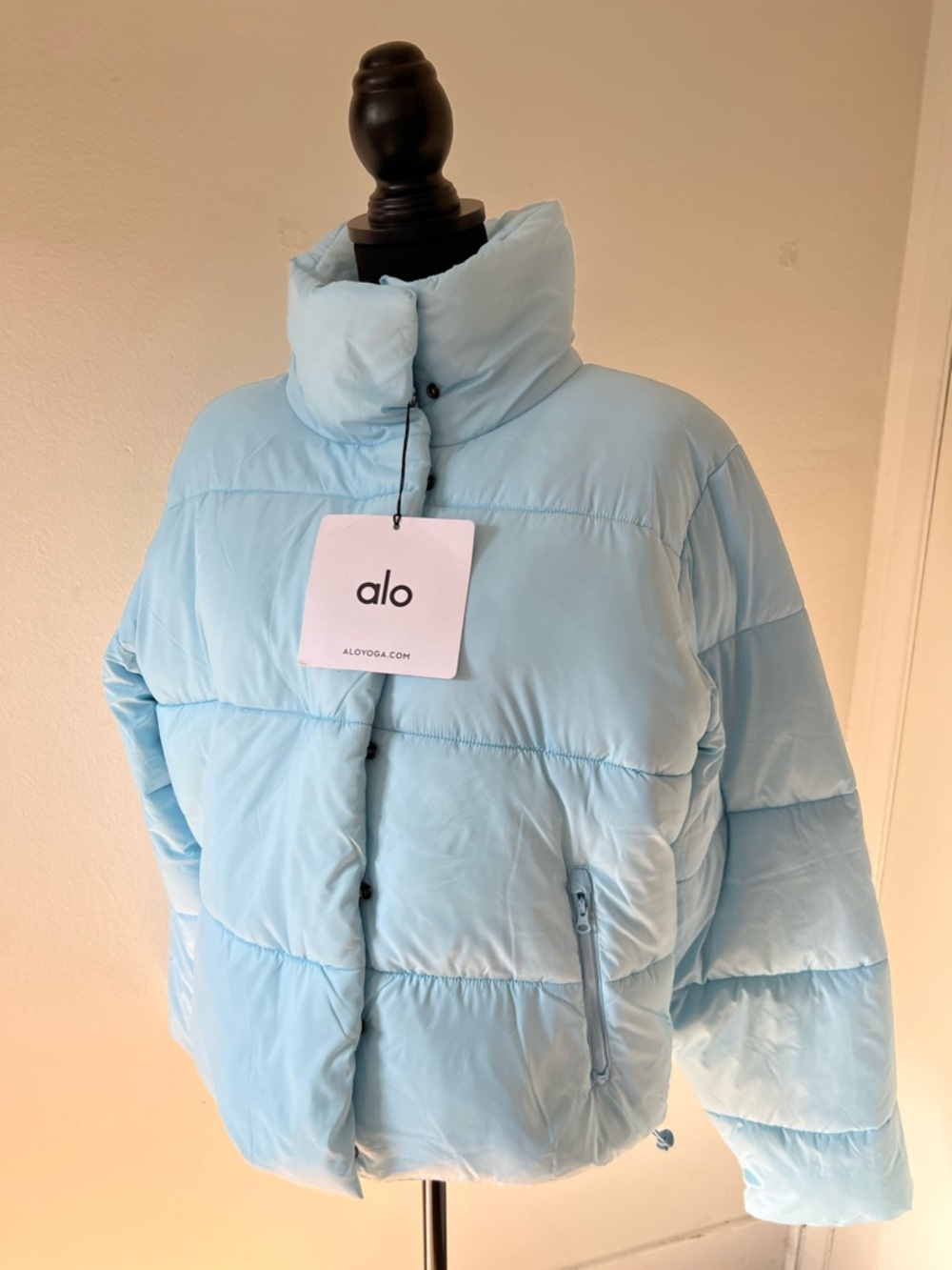 ALO Yoga Quilted Jacket in Sky Blue - Picture 4 of 4